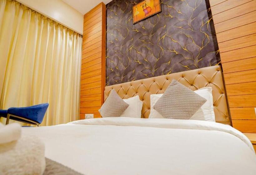 חדר דלוקס, Ekana