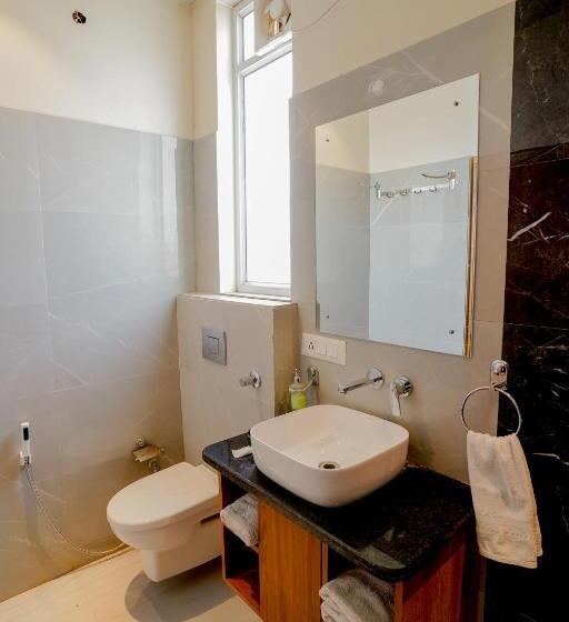 חדר דלוקס, Ekana