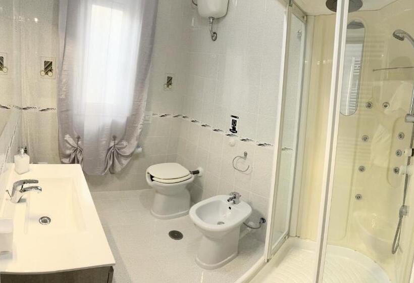 デラックスの４人部屋, B&b Civico 42