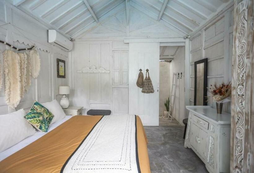 Люкс Вид на Бассейн, Gypsy Moon Bali