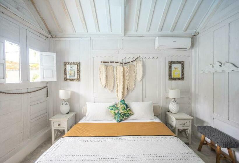 Люкс Вид на Бассейн, Gypsy Moon Bali