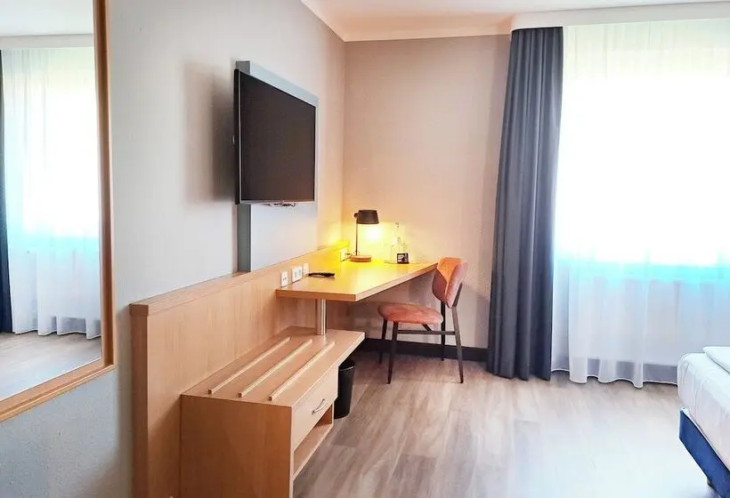 身障者適用スタンダードルーム, Garner Hotel Cottbus Süd by IHG
