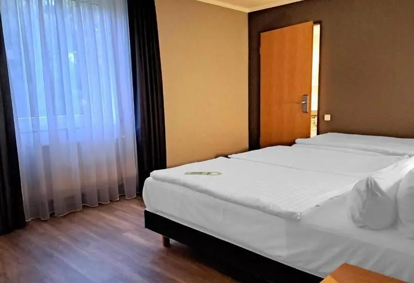 اتاق استاندارد سه نفره, Garner Hotel Cottbus Süd by IHG