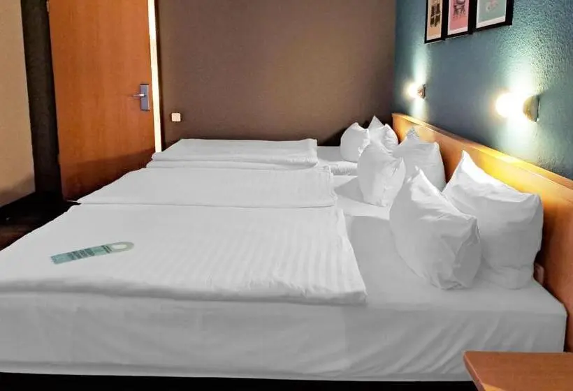 اتاق استاندارد سه نفره, Garner Hotel Cottbus Süd by IHG