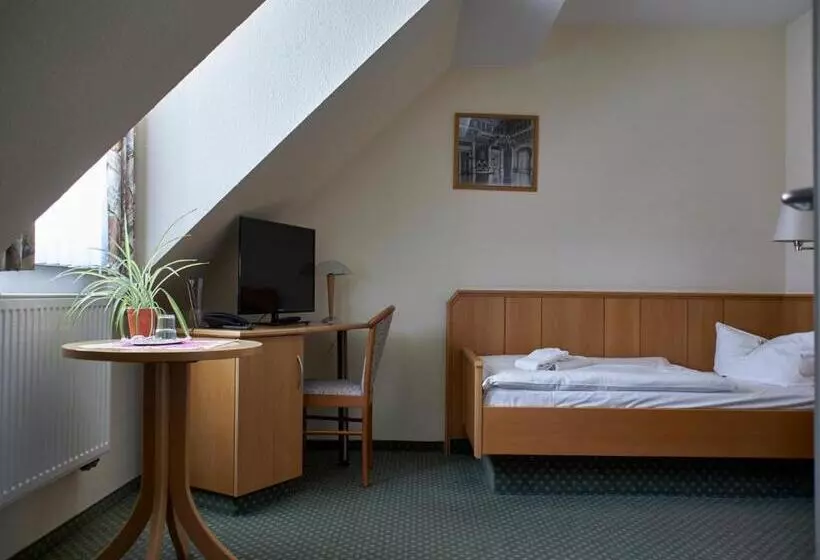 スタンダードシングルルーム, Am Schloß