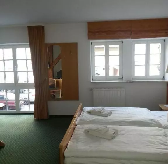 ファミリールーム, Am Schloß