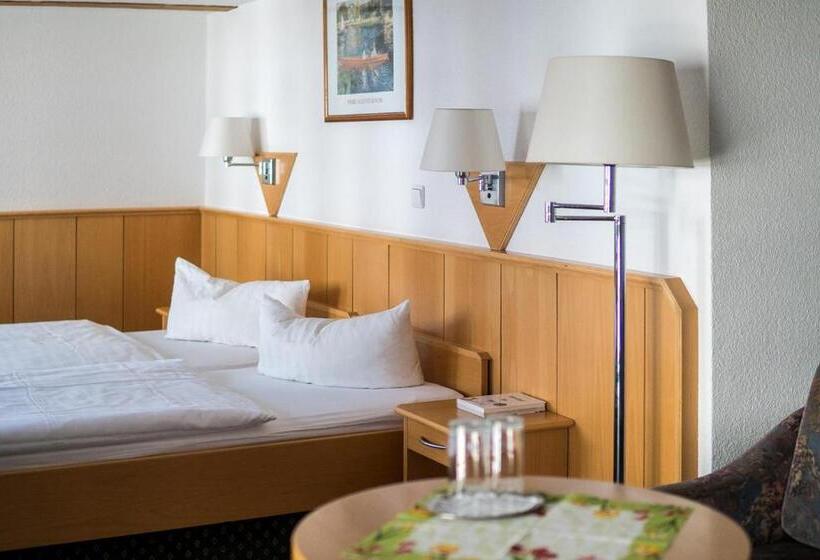 수피리어 룸, Am Schloß