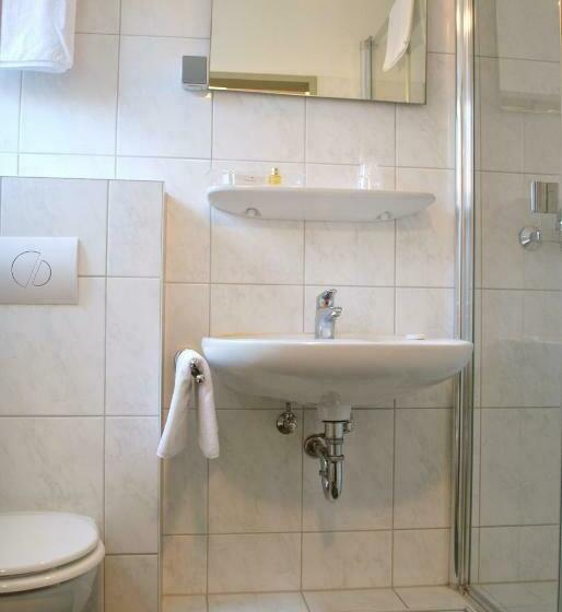 غرفة قياسية فردية, Dietrichsdorfer Hof