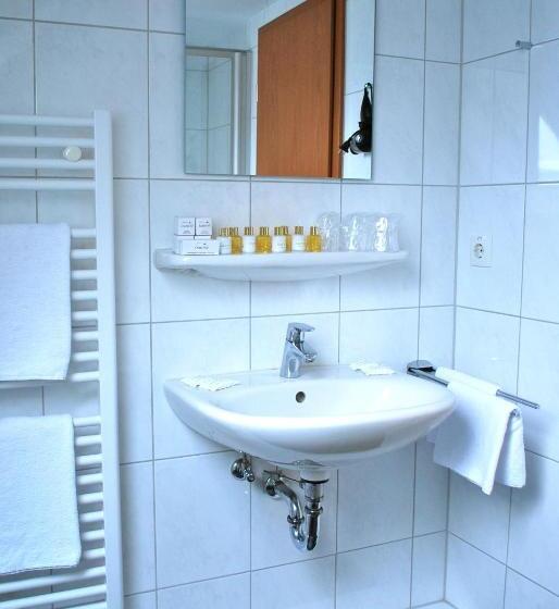 غرفة عائلية, Dietrichsdorfer Hof