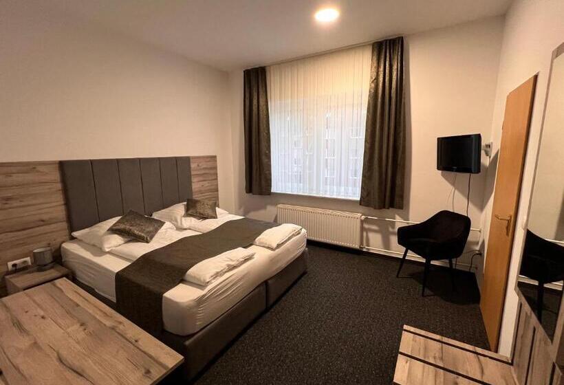 غرفة قياسية, Dietrichsdorfer Hof