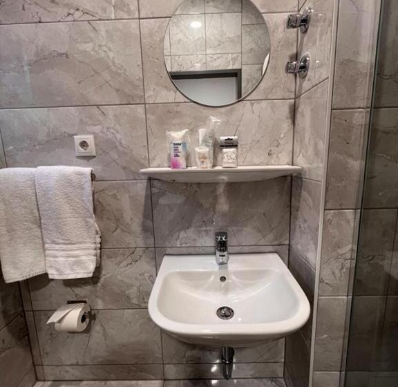 غرفة قياسية, Dietrichsdorfer Hof