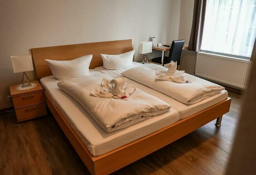 스탠다드 룸, Fruerlund