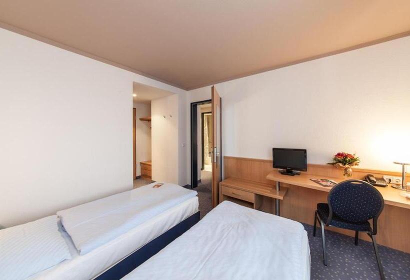 ファミリールーム, Am Seegraben