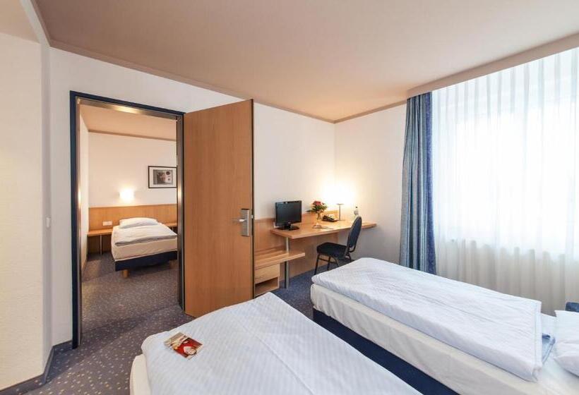 ファミリールーム, Am Seegraben