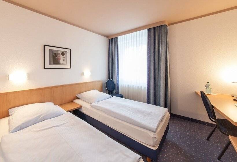 ファミリールーム, Am Seegraben