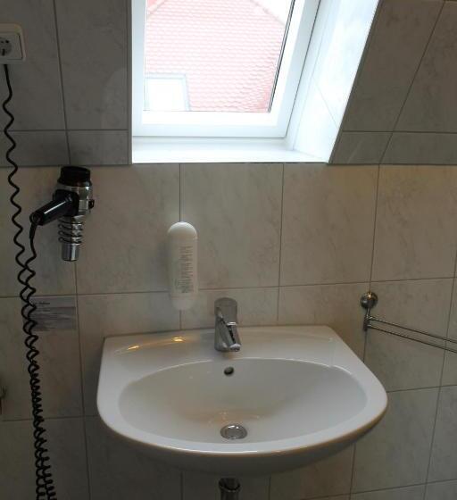 スタンダードシングルルーム, Stolteraa