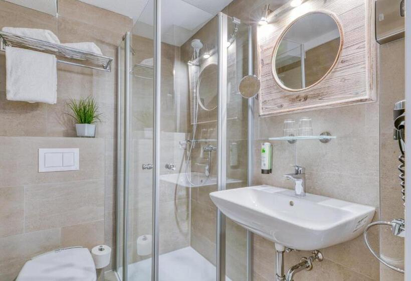 标准间, Strandschlosschen