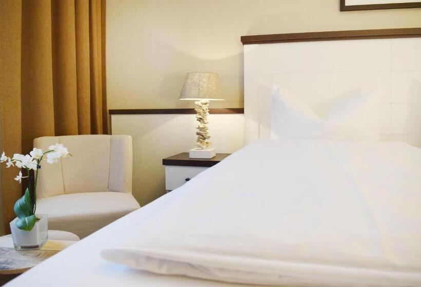 标准间, Strandschlosschen