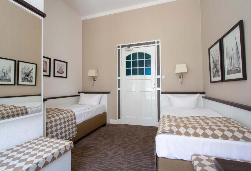 标准间, Strandschlosschen