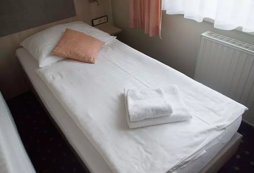 Standard Room, & Gasthaus Zum Eichenkranz