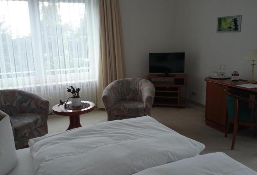 Номер Стандарт, Und Restaurant Rabennest Am Schweriner See