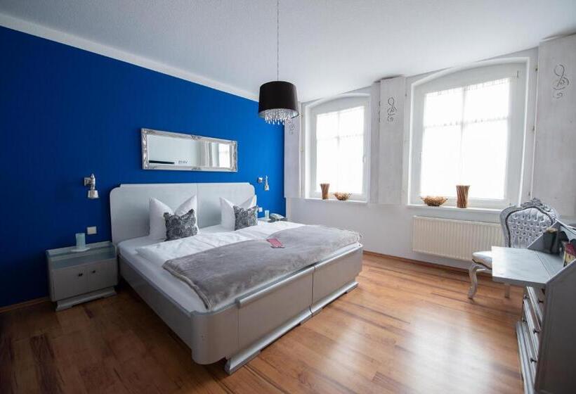 Люкс, Zum Vetter