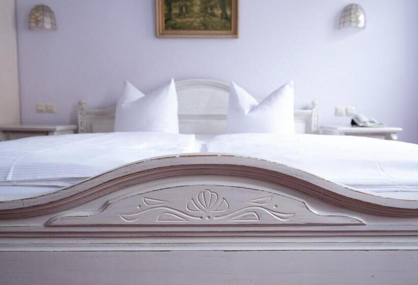 Номер Стандарт, Zum Vetter