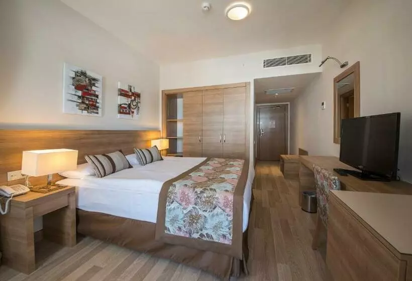 اتاق استاندارد, Ramada Resort by Wyndham Lara