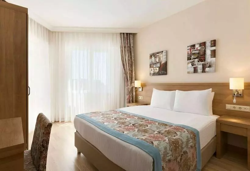 سوییت خانوادگی, Ramada Resort by Wyndham Lara