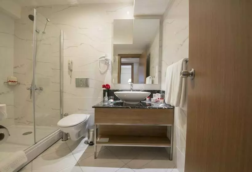 سوییت خانوادگی, Ramada Resort by Wyndham Lara