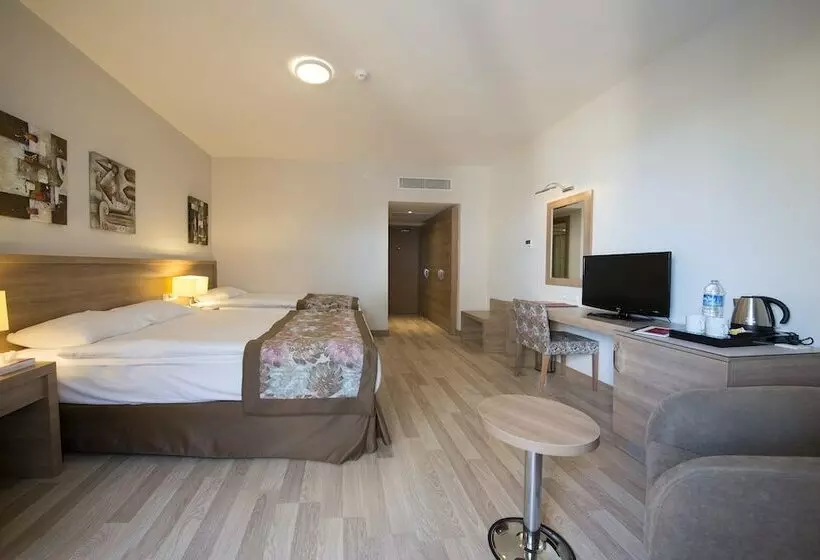 اتاق سوپریور, Ramada Resort by Wyndham Lara