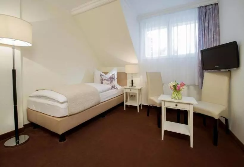 スタンダードシングルルーム, Villa Neptun