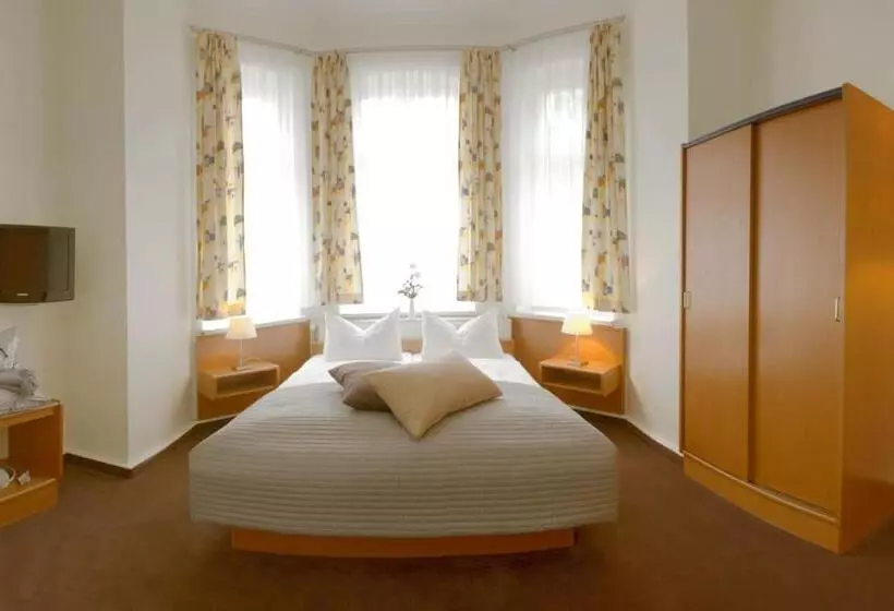 スタンダードルーム, Villa Neptun