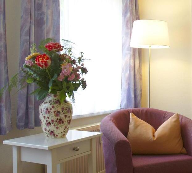 سوییت, Villa Neptun