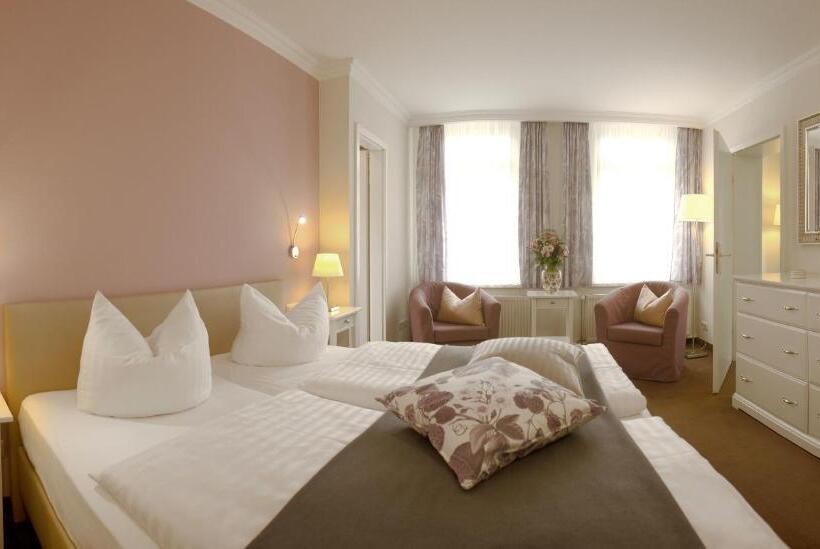 سوییت, Villa Neptun