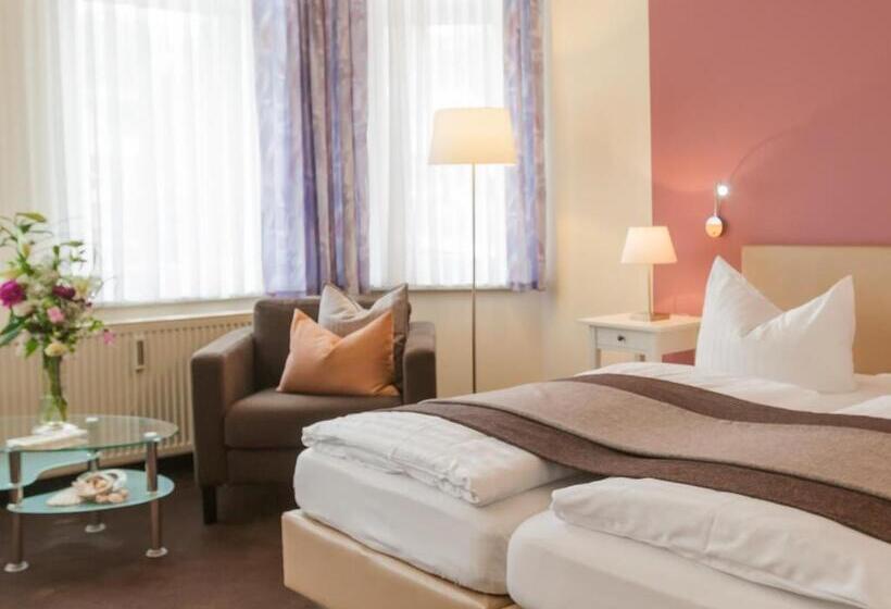 اتاق لوکس, Villa Neptun