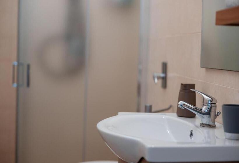 اتاق استاندارد با بالکن, A Casa Di Vito