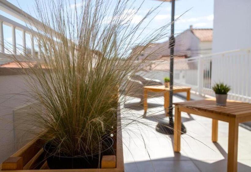 디럭스 스튜디오, Vila Farol