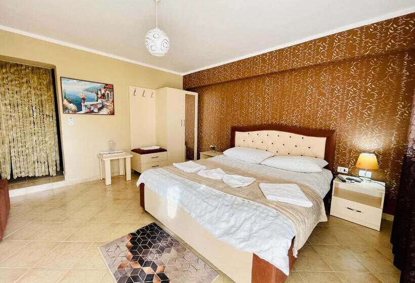 Pokój Trzyosobowy Comfort, Vila3