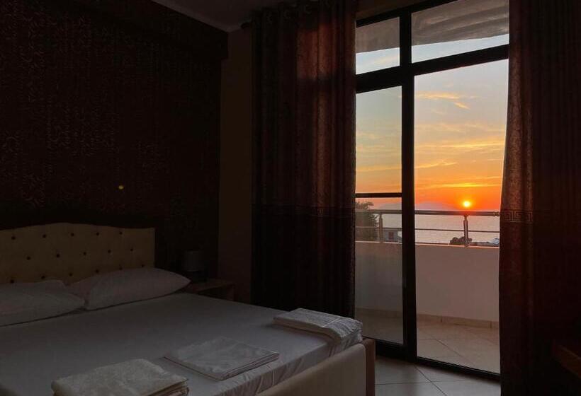 Pokój Trzyosobowy Comfort, Vila3