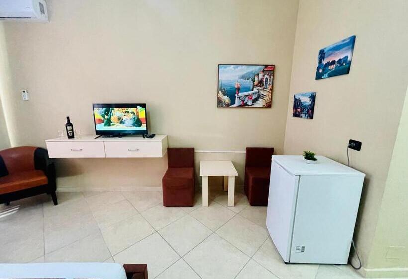 Triple Room Sea View, Vila3