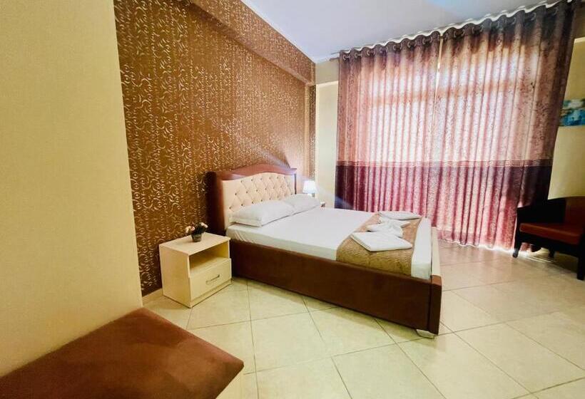 Triple Room Sea View, Vila3