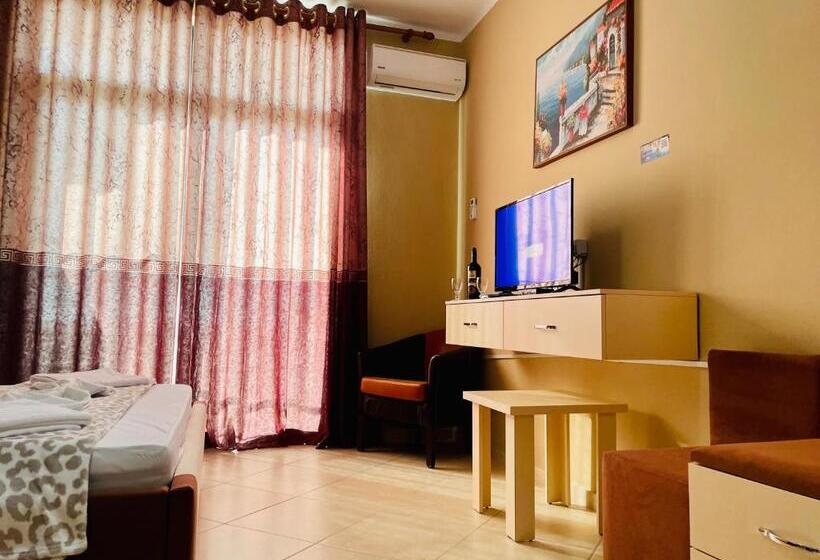 Pokój Czteroosobowy Standard Widok Morze, Vila3