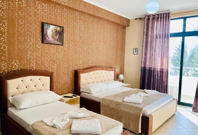 Pokój Rodzinny Widok Morze, Vila3