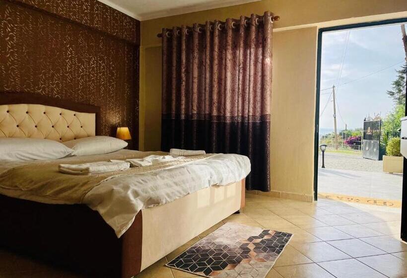 Pokój Trzyosobowy Comfort, Vila3