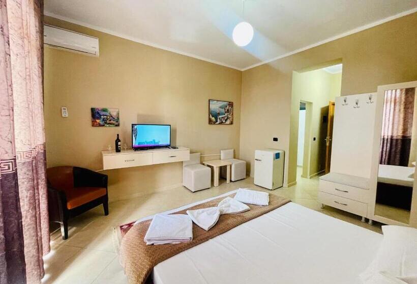 Triple Room Sea View, Vila3