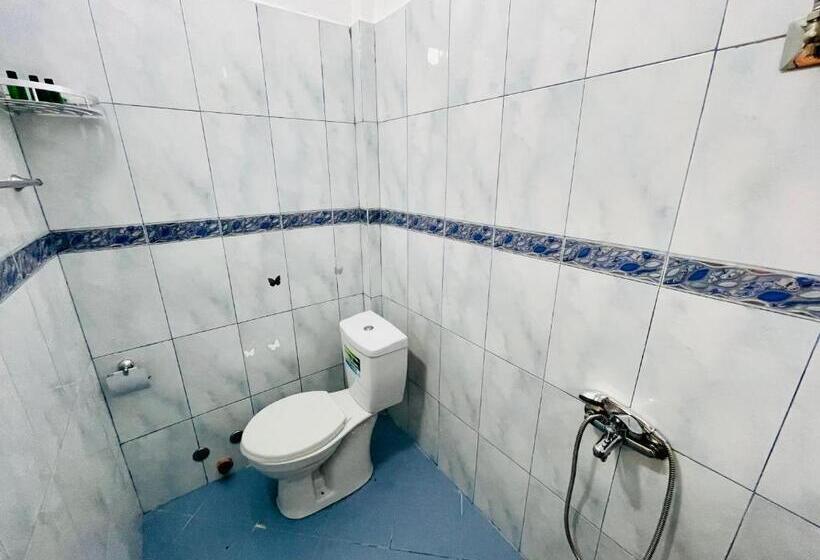 Pokój Standard Trzyosobowy, Vila3