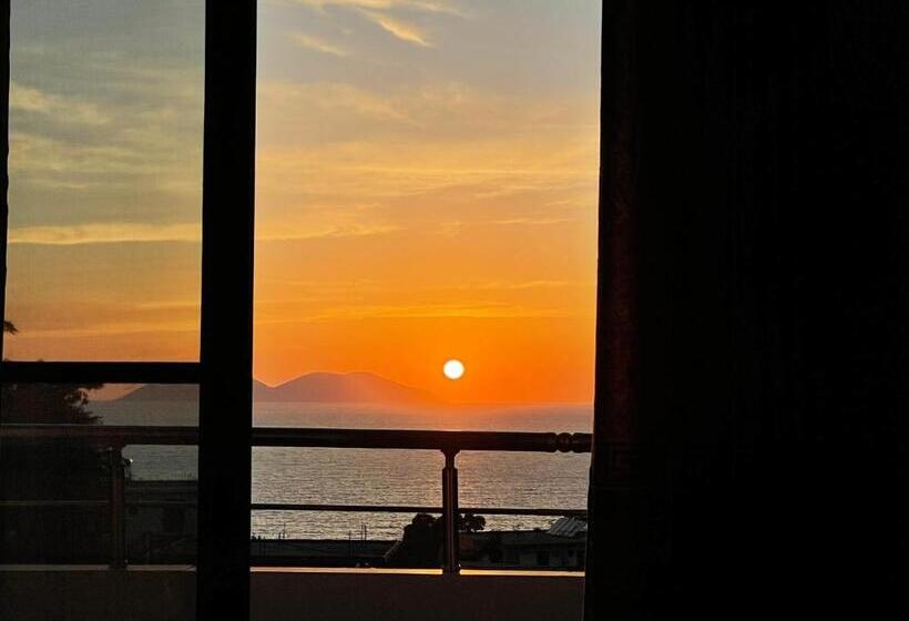 Pokój Standard Trzyosobowy, Vila3