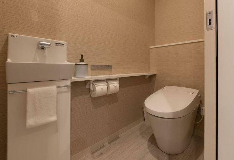 חדר לארבעה סטנדרטי עם מרפסת, 天  Tin