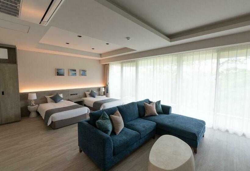 חדר לארבעה סטנדרטי עם מרפסת, 天  Tin